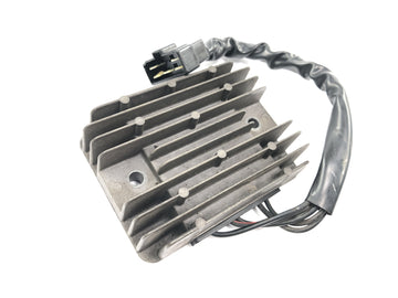 Triumph Bonneville T100 986MF [2012] - Spannungsregler Gleichrichter Regler
