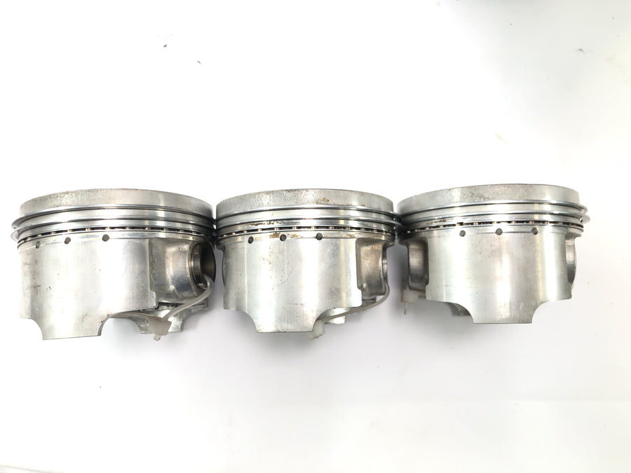 Triumph Daytona 900 T300 [1996] - Engine block crankcase cylinder block with pistons