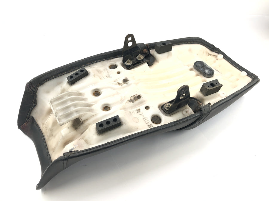 Honda FT 500 PC07 [1983] - Seat driver's seat passenger seat seat cushion