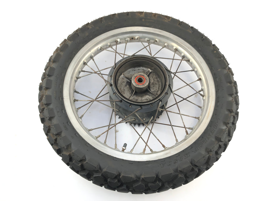 Yamaha XT 550 5Y3 [1982] - rear wheel wheel rim with chain wheel at the back