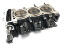 Triumph Speed Triple 1050 515NJ [2007] - Zylinderkopf Ventilgehäuse Motorblock-4