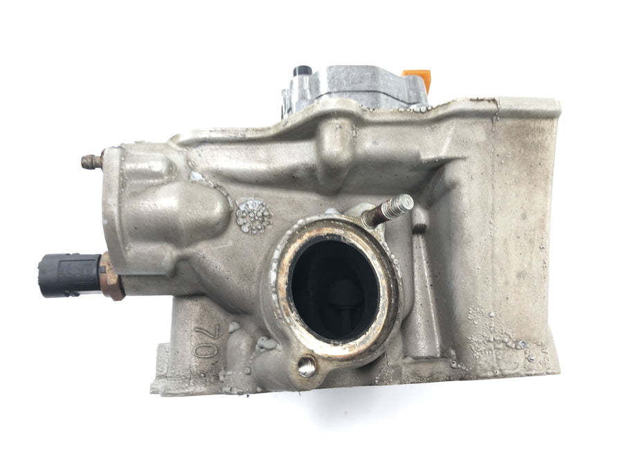 BMW F 650 GS R13 [2000] - Cylinder head valve head with camshaft bearing block