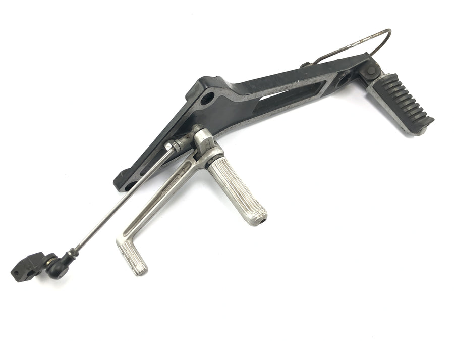 Kawasaki GPZ 1000 RX ZXT00A [1986] - Footrest system on the left with footrests and shift pedal