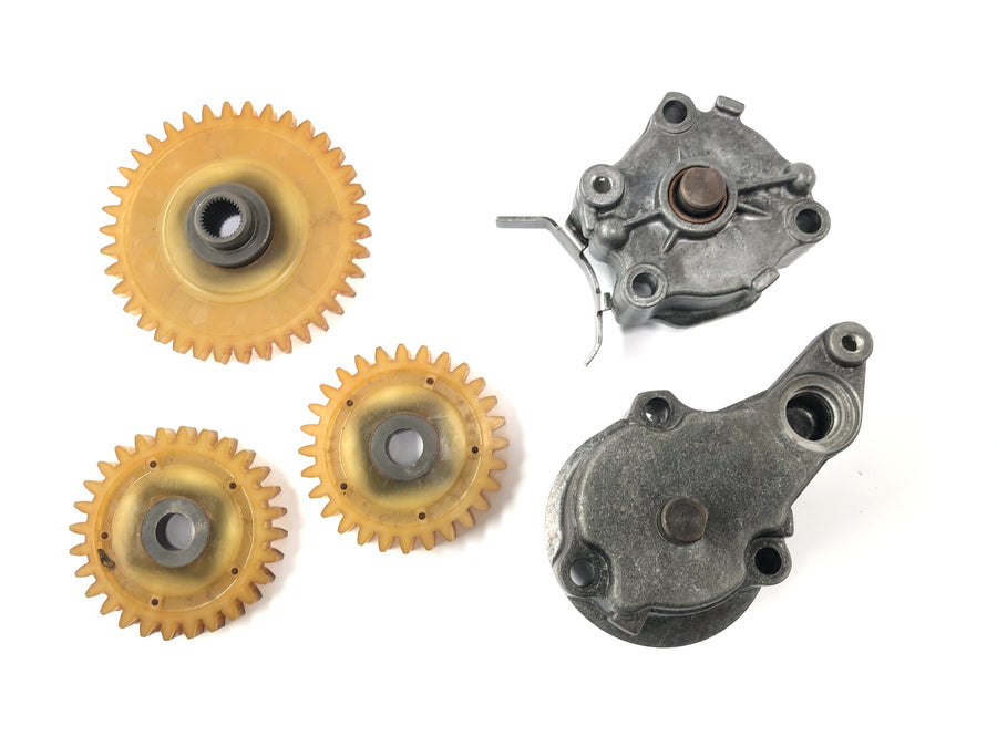 Yamaha TRX 850 4UN [1996] - Oil pump gear set