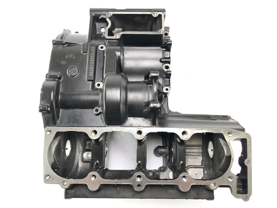 Kawasaki ZRX 1200 S ZRT20A [2002] - motor housing empty housing