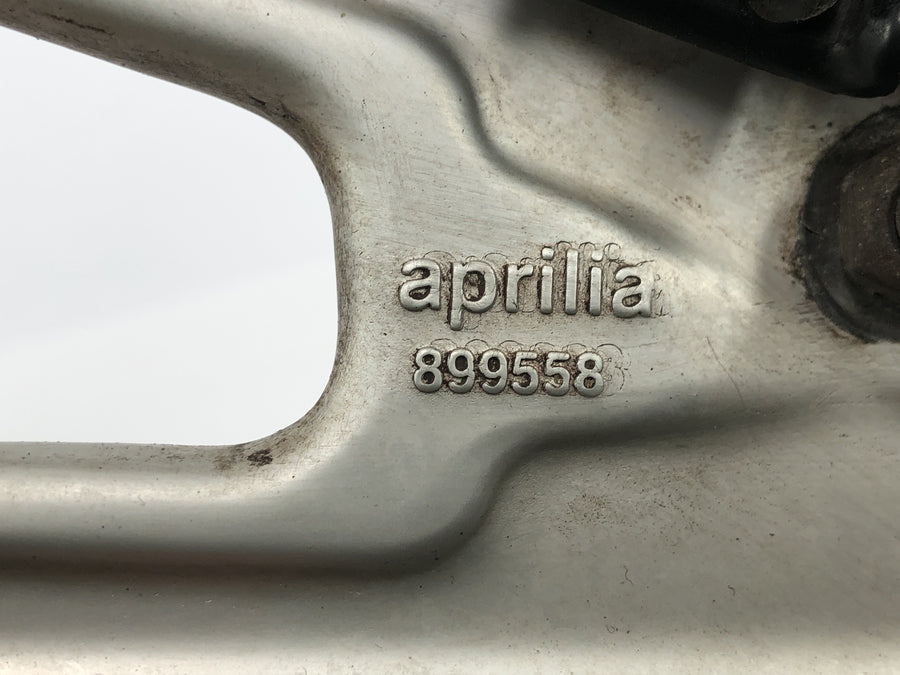 Aprilia RS 125 TW [2017] - Fußraste Fahrer Fußrastenanlage links mit Schalthebel