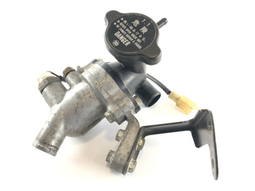 Suzuki GSX-R 1100 W GU75 C [1993] - Thermostat mit Gehäuse und Einfüllstutzen