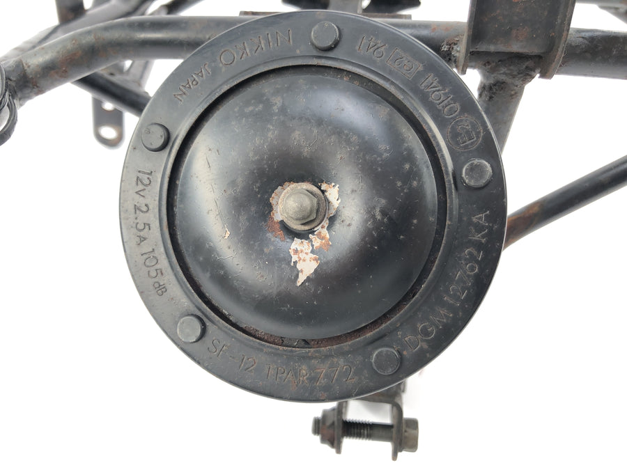 Suzuki GSX R 1100 GV73B [1990] - antlers with horn