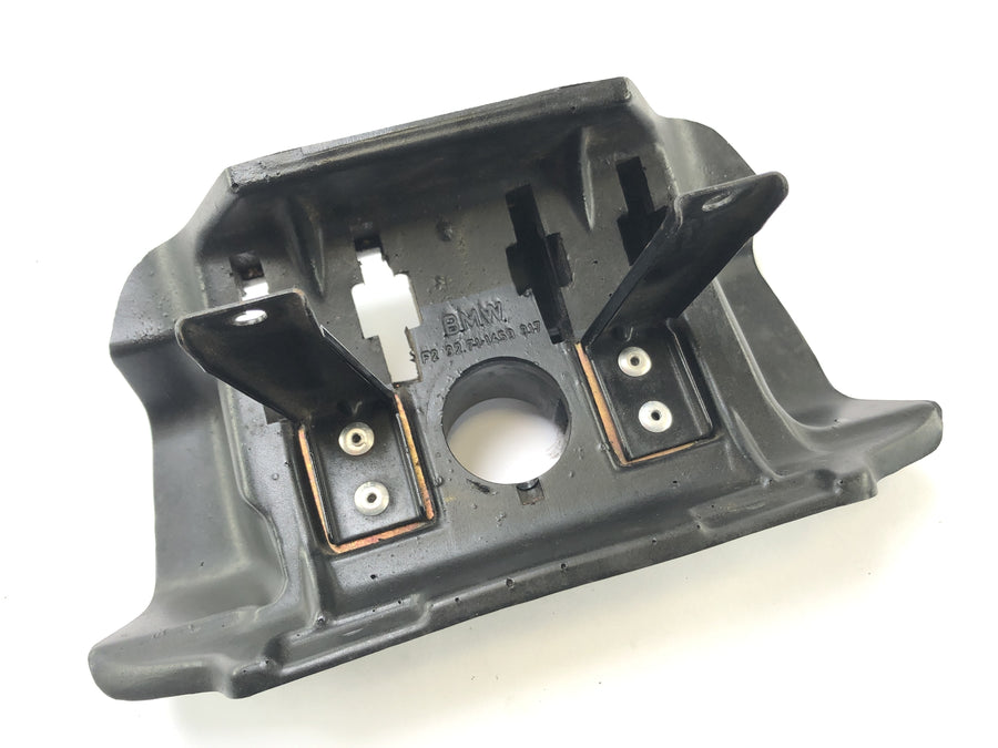 BMW K 100 RT [1988] - handlebar padding flapper plate