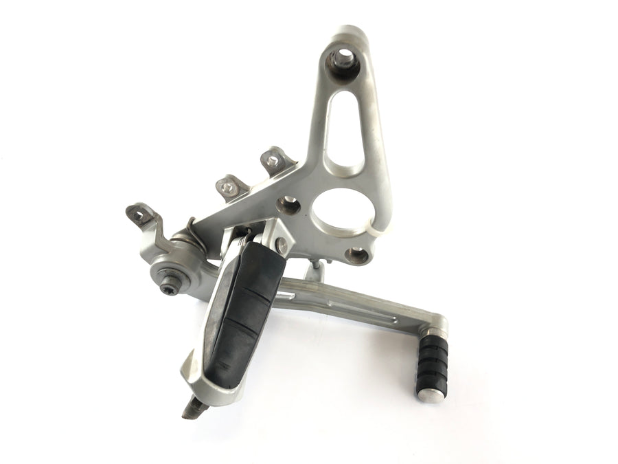 BMW R 1150 R R21 [2002] - Right footrest with brake pedal