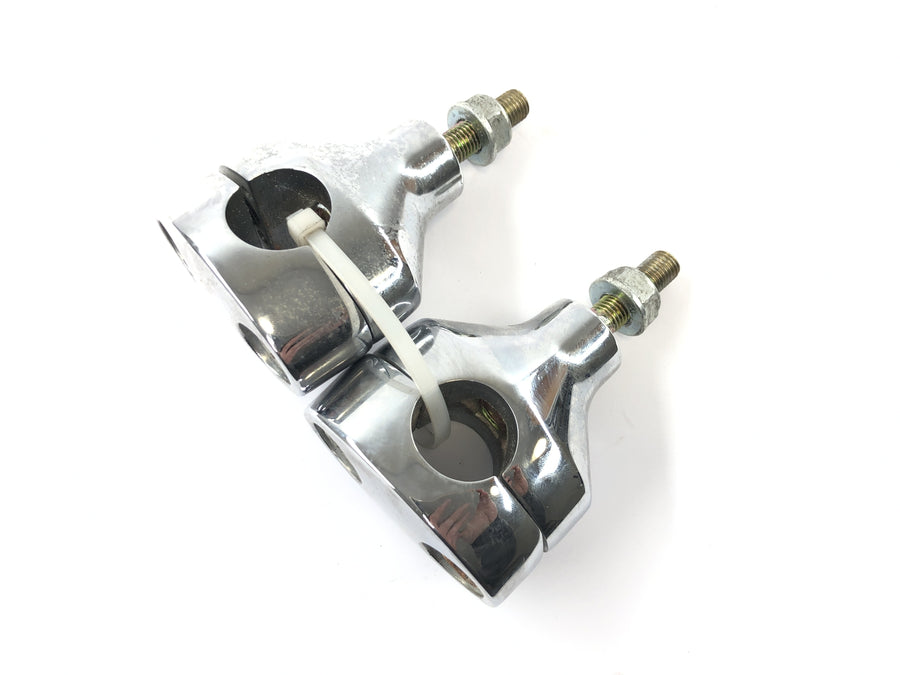 Kawasaki VN 1600 Classic VNT60A [2007] - Handlebar stands for 1 inch handlebar risers chrome
