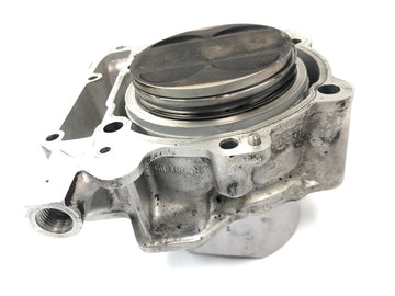 Aprilia RSV 1000 RP Mille [2001] - Cylinder with rear piston