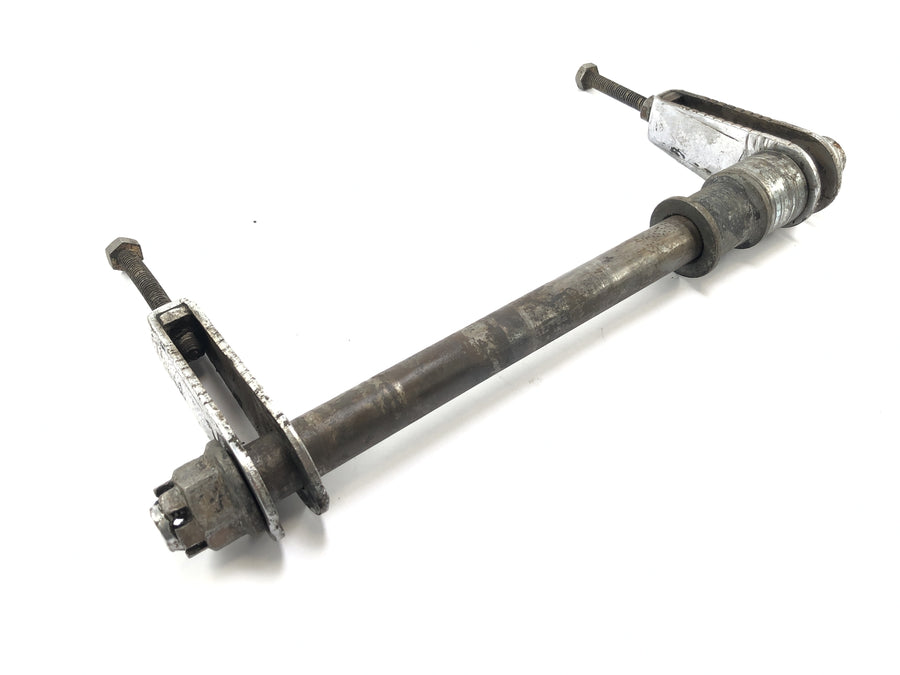Honda CB 650 RC03 [1981] - Rear axle with chain tensioner