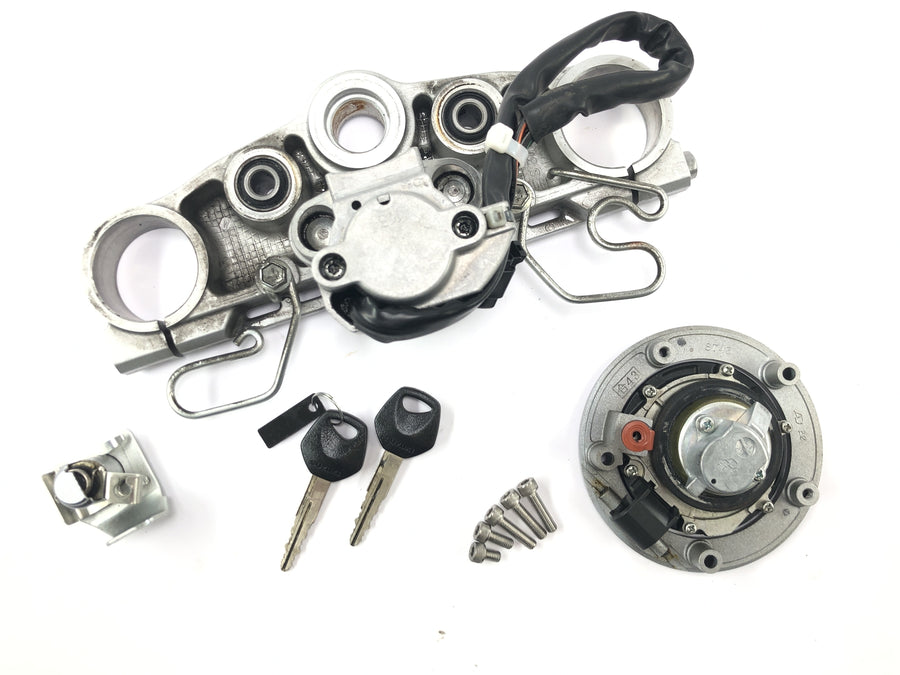Suzuki GSF 1250 SA Bandit WVCH [2007] - Lock set ignition lock fork bridge tank cap steering lock
