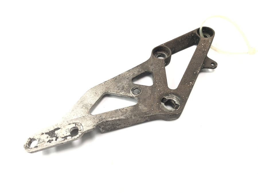 Suzuki GSX-R 1100 W GU75 C [1994] - Footrest plate holder on the right