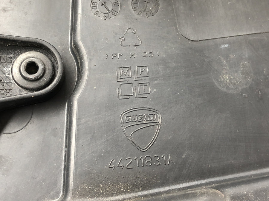 Ducati Multistrada 1200 S Touring [2009] - Luftfilterkasten Airbox Ansaugkasten