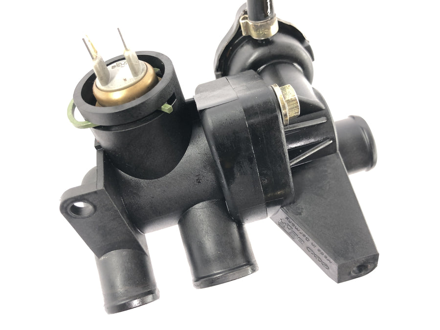 Triumph Thunderbird 900 T309RT [1995] - Radiator thermostat thermostat housing filler neck