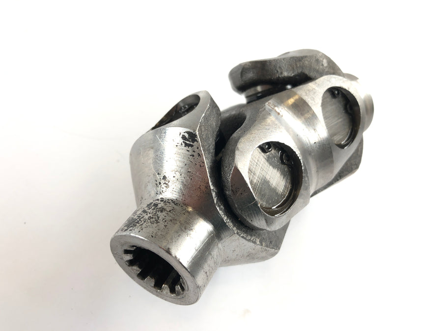 Moto Guzzi 850-T3 [1980] - Cardan shaft with universal joint