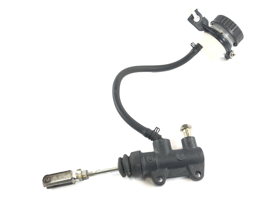 Moto Guzzi Norge 1200 [2006] - brake pump behind