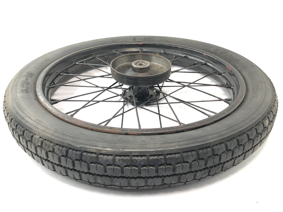 DKW NZ 250 [1938] - Front wheel with spokes and hub.