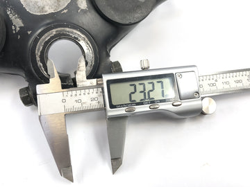 Yamaha XS 650 SE 3L1 [1979] - fork bridge above - 0