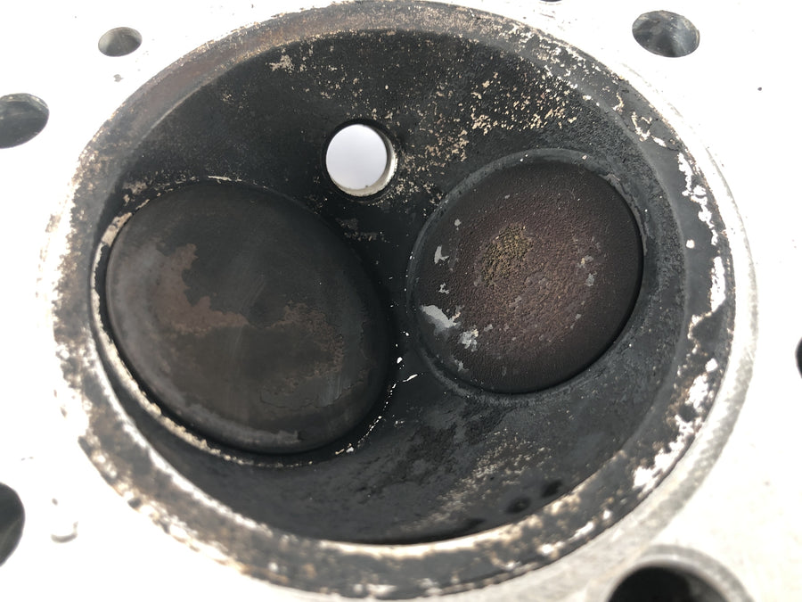 Moto Guzzi V11 Sport [1999] - cylinder head valve head right