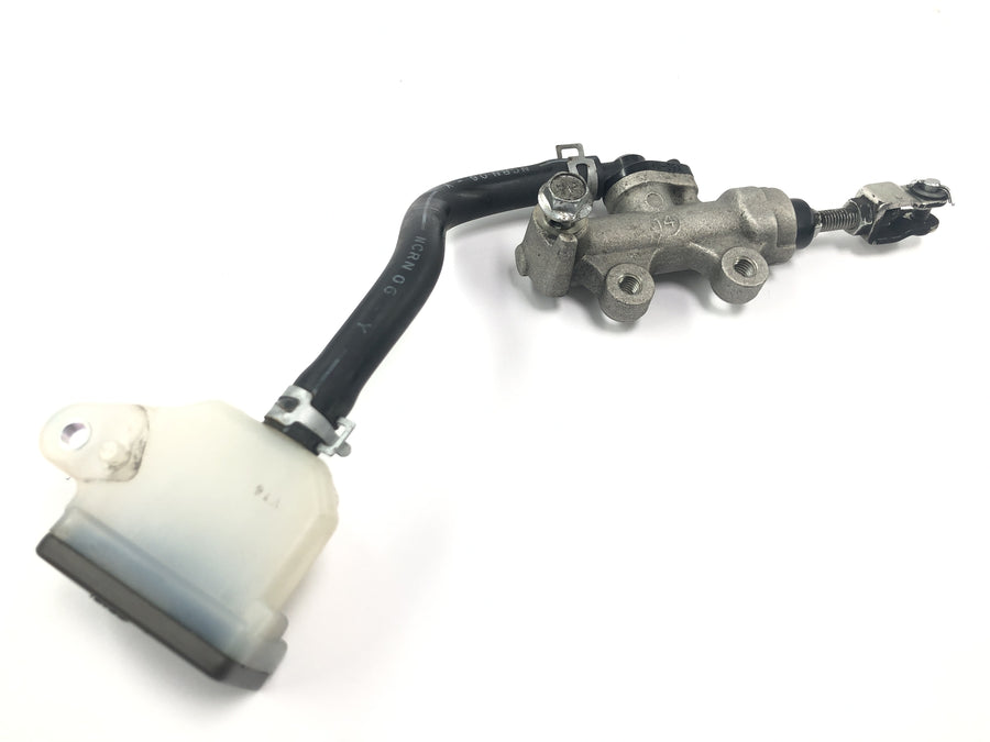 Suzuki GSF 1250 SA Bandit WVCH [2007] - Fußbremspumpe Bremspumpe hinten