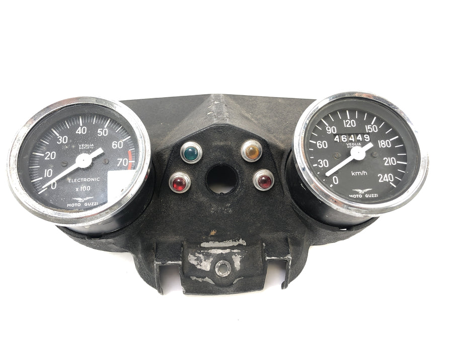 Moto Guzzi V7 Special [1971] - Tacho Cockpit