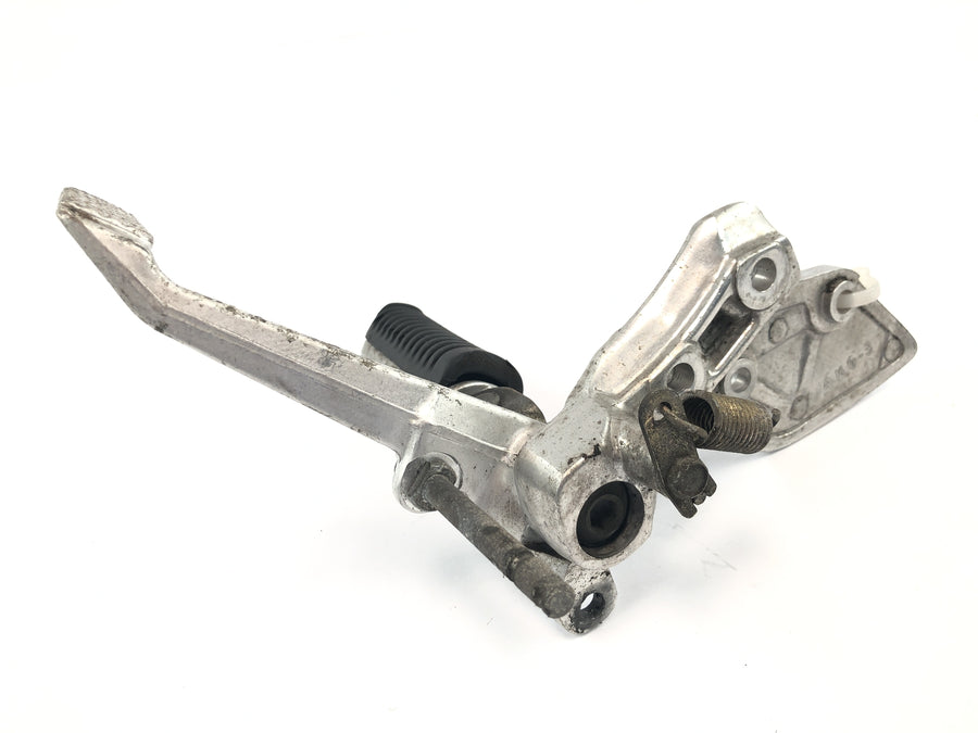 Yamaha XJR 1200 4PU [1996] - Driver's footrest on the right with brake pedal and holder
