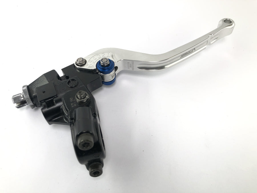 Triumph Sprint ST 1050 [2005] - Handbrake pump and clutch fitting with V Trec lever and ABE