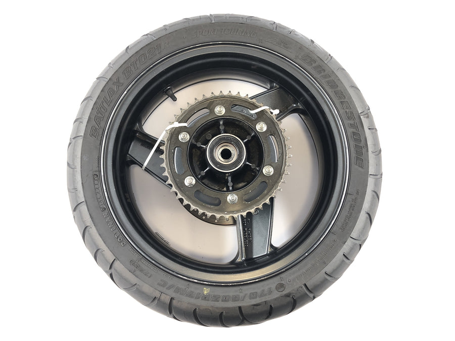 Kawasaki GPZ 1100 ZXT10E [1997] - rear wheel rim behind