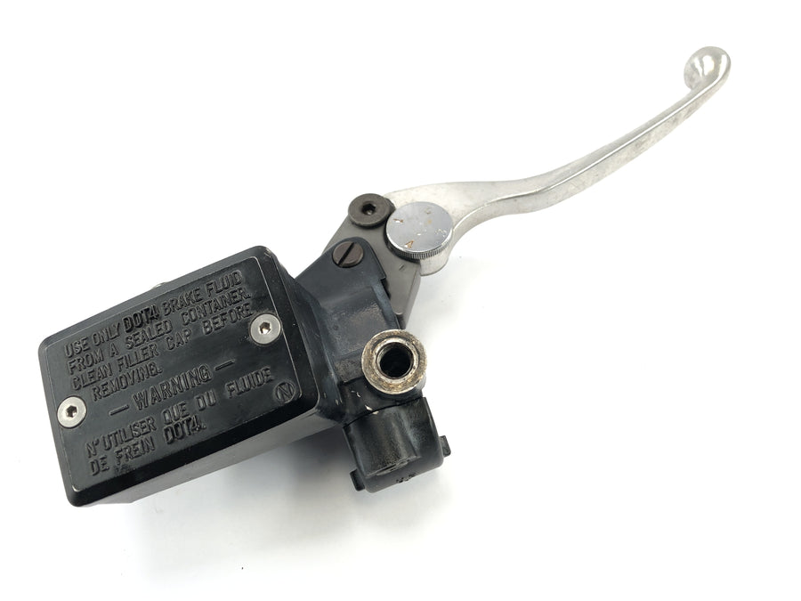Kawasaki ZR7 ZR750F [1999] - Brake cylinder hand pump at the front lever brake pump