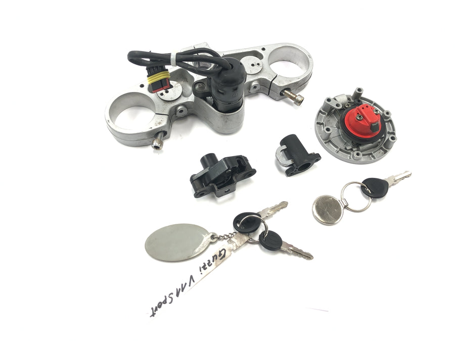 Moto Guzzi V11 Sport [1999] - Schlosssatz Zündschloss Gabelbrücke oben Tankdeckel