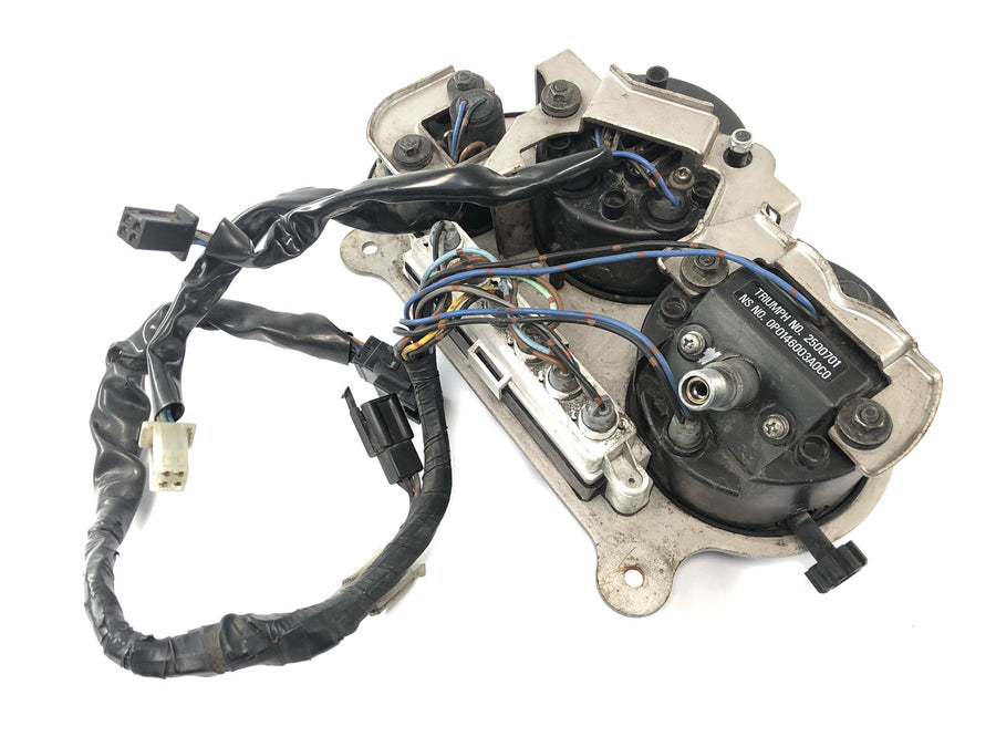 Triumph Daytona 900 T300 [1996] - Armaturen Tacho Drehzahlmesser Instrumente Kombiinstrument
