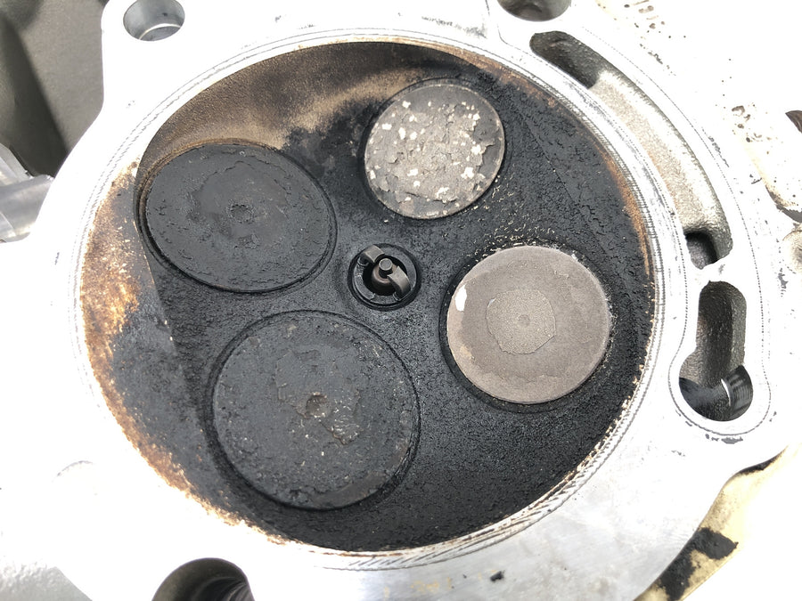 BMW R 1100 RT 259 [1999] - cylinder head valve head right