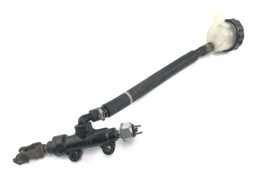 Triumph Tiger 900 T400 [1998] - Rear brake pump rear brake cylinder