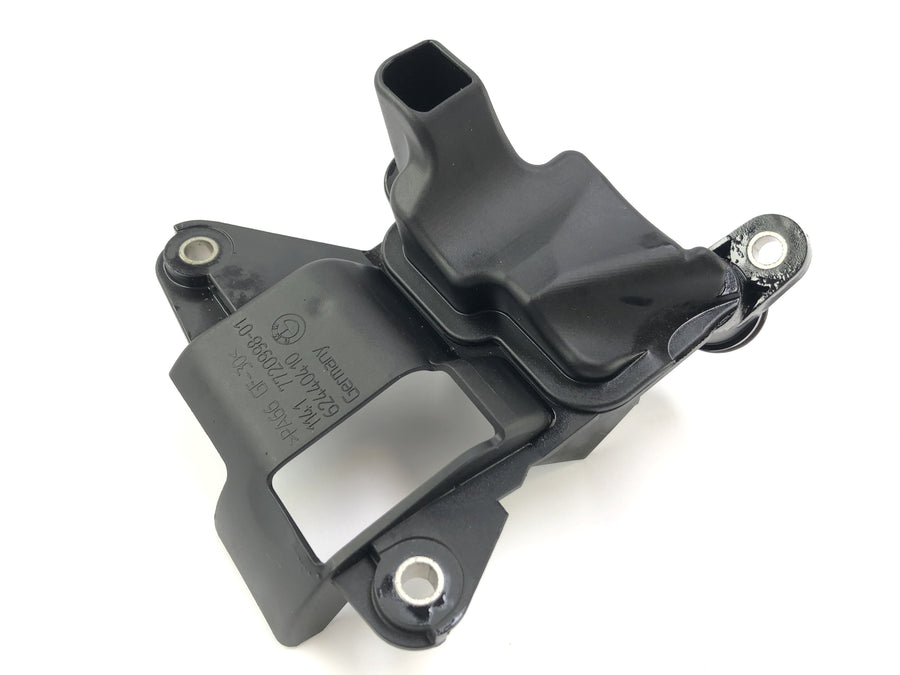 BMW K 1300 R K12S [2014] - intake manifold oil pump