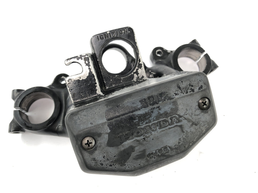 Honda GL 500 Silverwing PC02 [1982] - fork bridge above