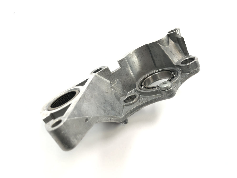 KTM 640 Adventure LC4 [2001] - Transmission shaft mount