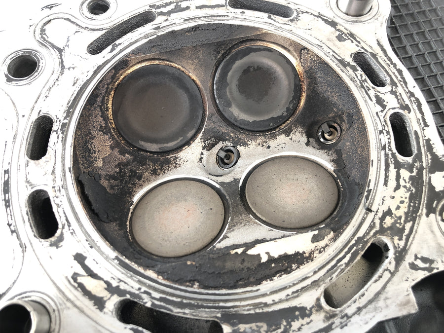 Suzuki VZ 1500 WVCU [2011] - cylinder head valve head
