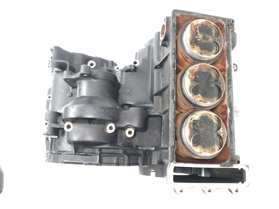 Triumph Daytona 900 T300 [1996] - Engine block crankcase cylinder block with pistons