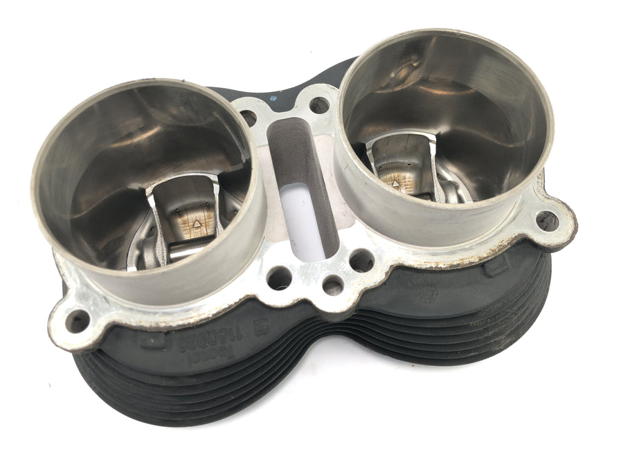 Triumph Bonneville T100 986MF [2012] - Cylinder with piston cylinder block cylinder unit