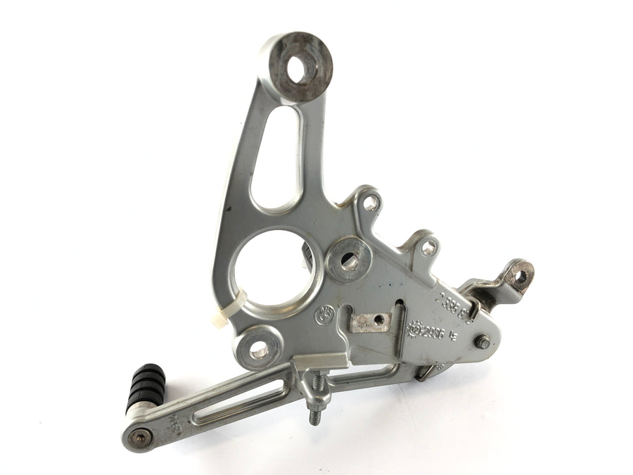 BMW R 1150 R R21 [2002] - Right footrest with brake pedal