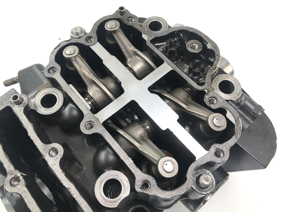 Kawasaki VN 1500 Classic VNT50D [2001] - cylinder head at the back