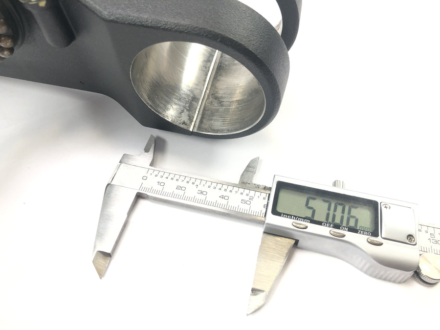 Ducati Multistrada 1200 S Touring [2009] - lower fork clamp