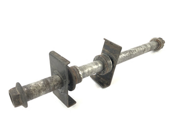Kawasaki ZR7 ZR750F [1999] - Hinter axle of the stick axle