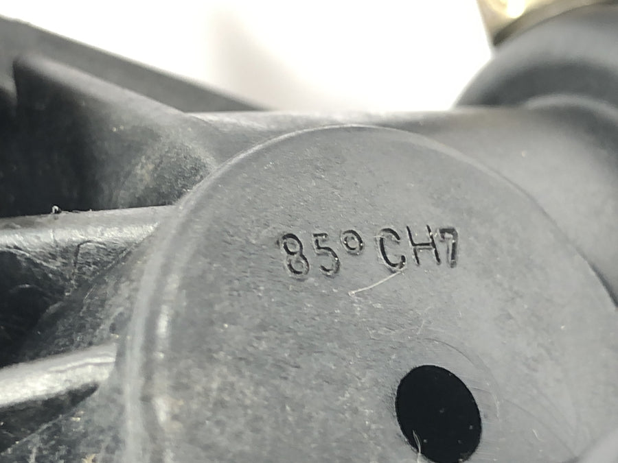 TRIUMPH DAYTONA 955I T595 [1998] - Coolant thermostat thermostat housing