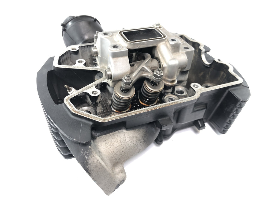 Suzuki VZ 1500 WVCU [2011] - cylinder head valve head