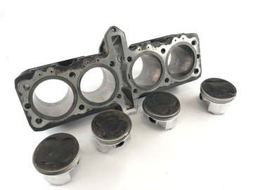 Suzuki Bandit 1200 GV75A [1998] - Cylinder with piston