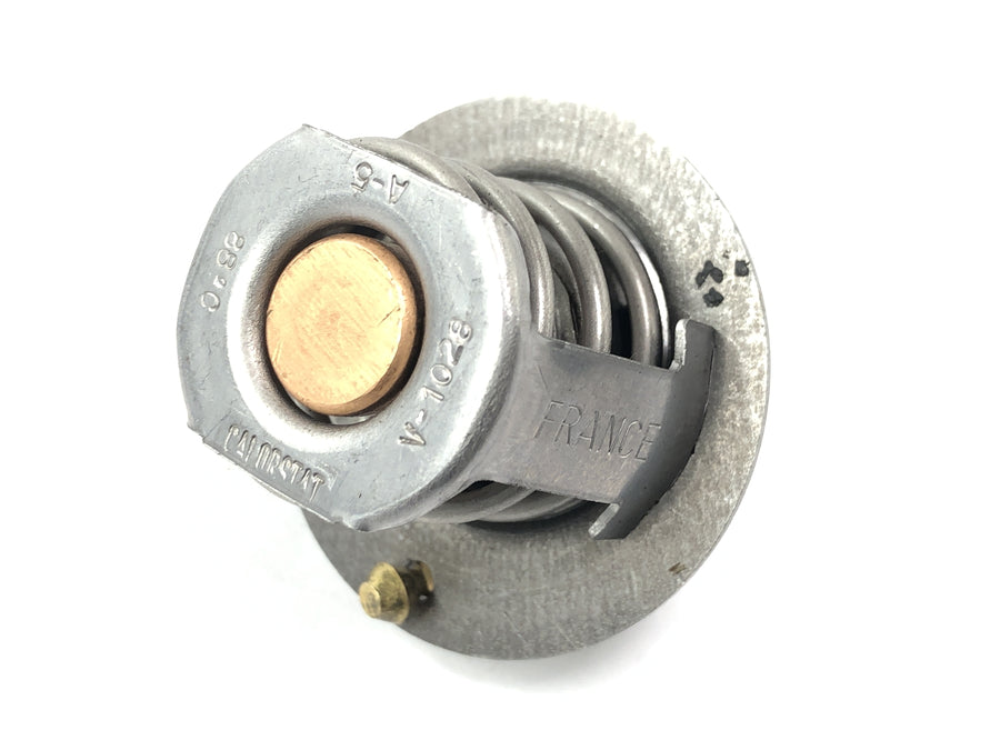 Triumph Sprint ST 1050 [2005] - Thermostat cooling water control Thermostat housing